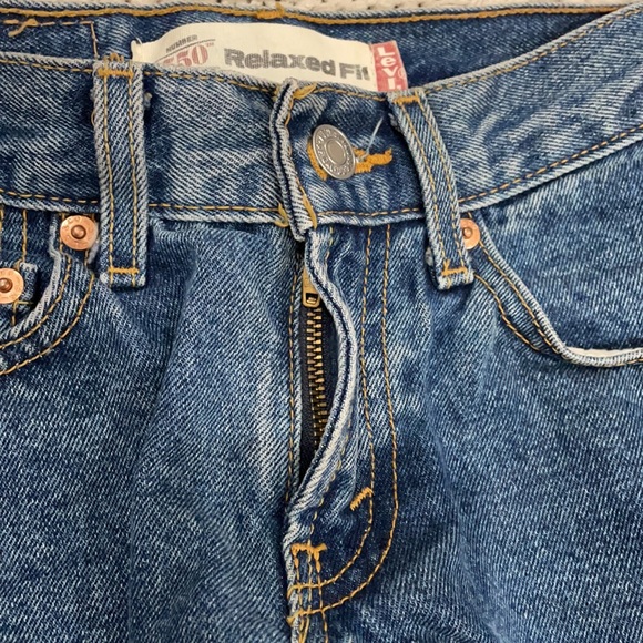 Relaxed Fit Levi’s Jeans - Picture 5 of 6